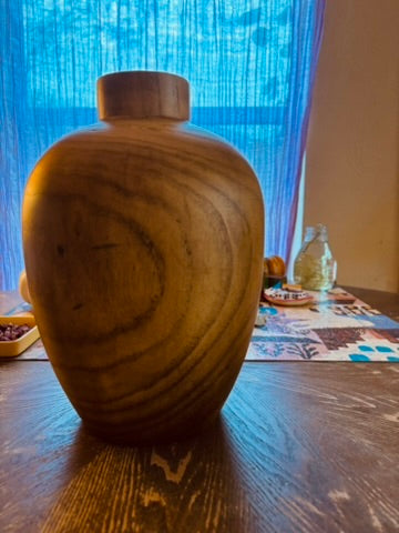 Simple Wooden Urn