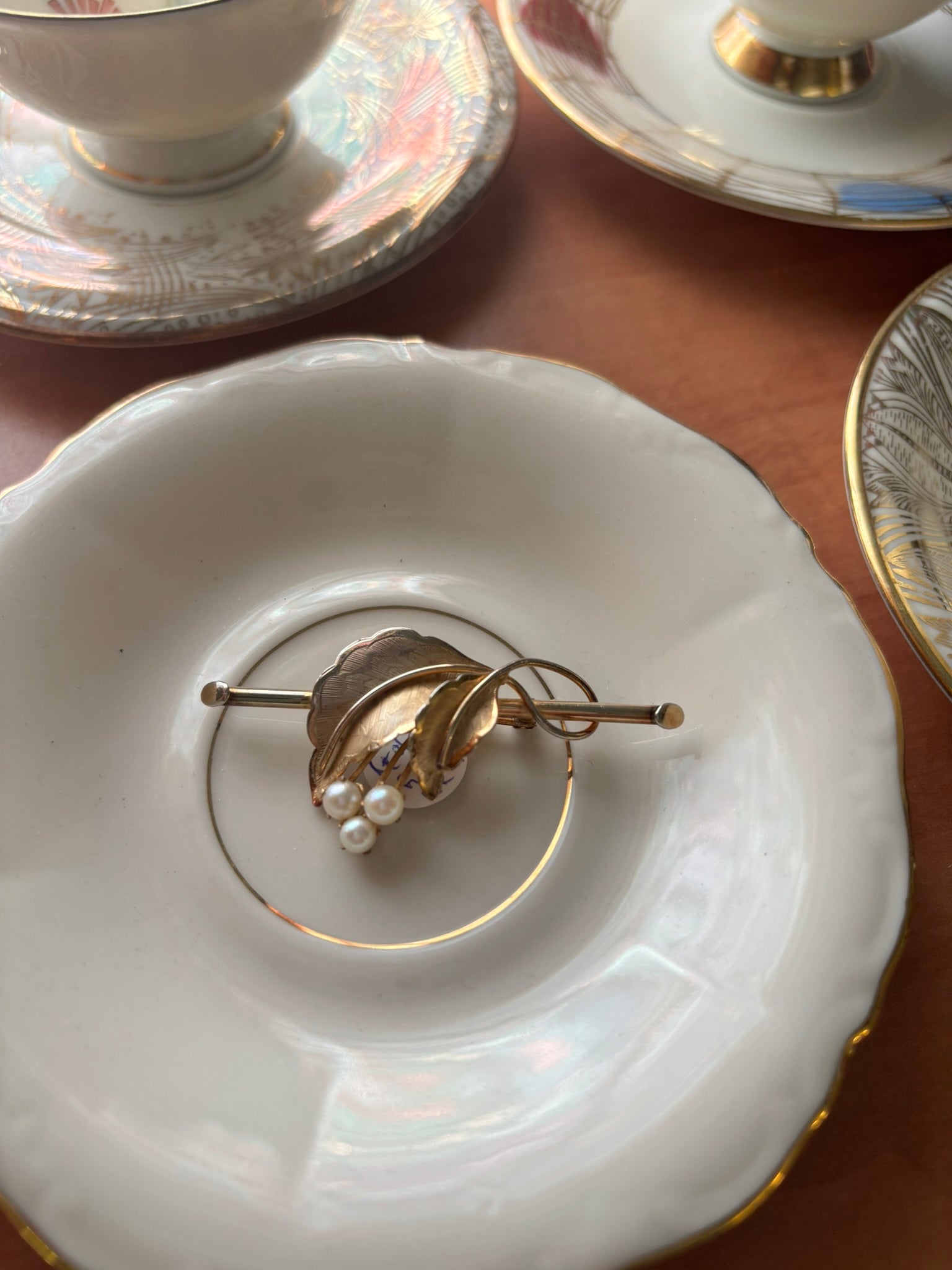Delicate Vintage Wells Flower Brooch