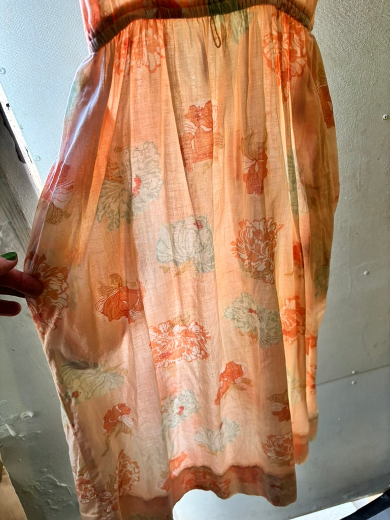 Gorgeous 1950’s Peach Floral Summer Dress