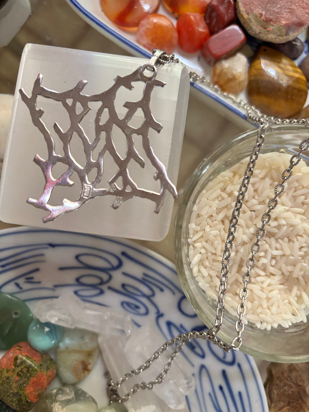 Magical Vintage Van Dell Pendant & Chain