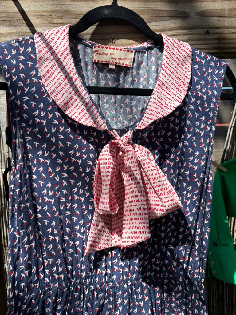 Precious 70’s Sleeveless Summer Dress