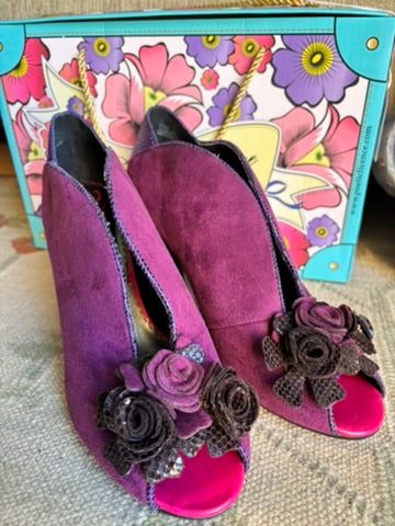 Gorgeous Burgundy Suede Heels w/ Leather Floral Embellishments