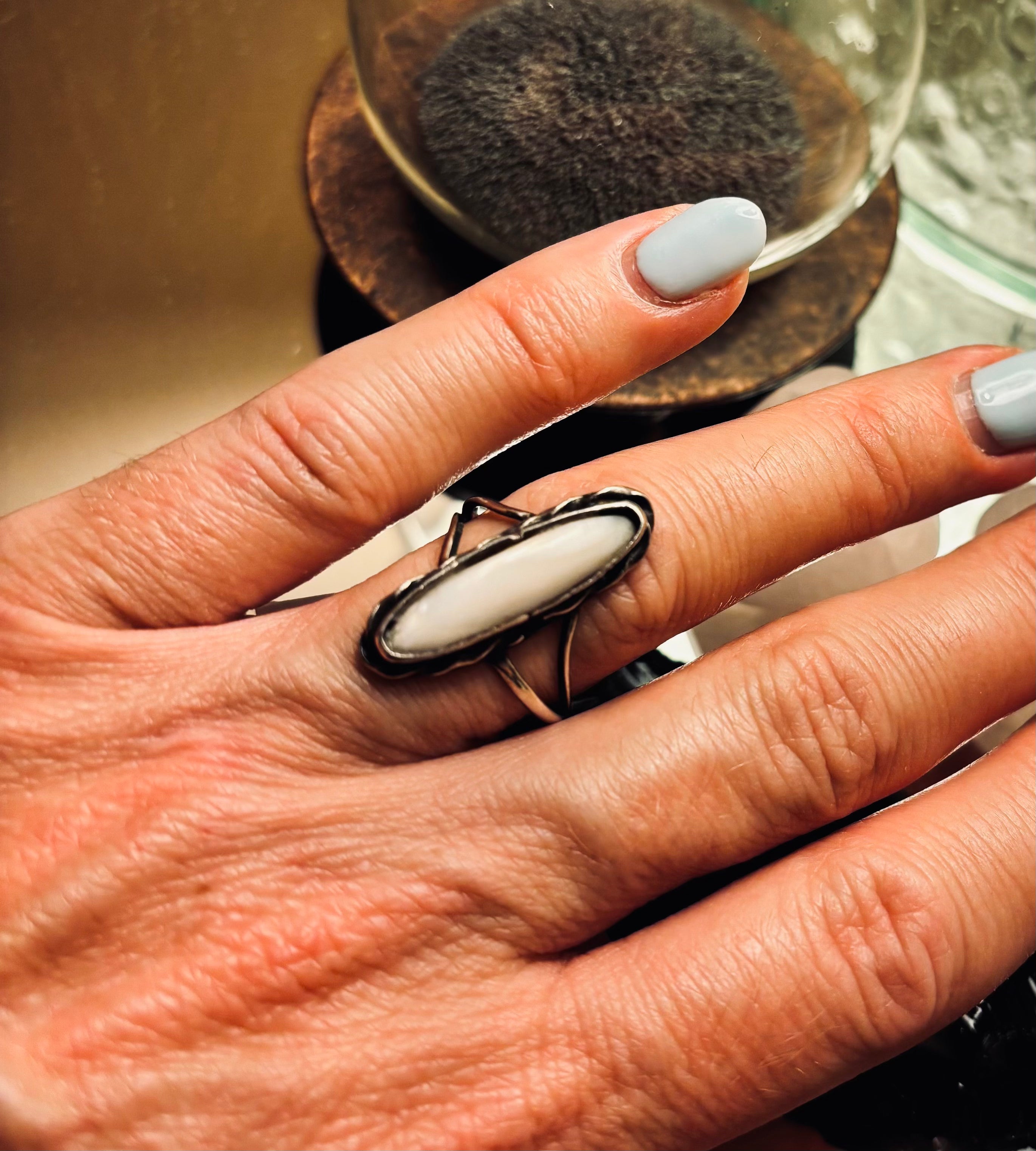 Stunning Sterling and Shell Vintage Ring