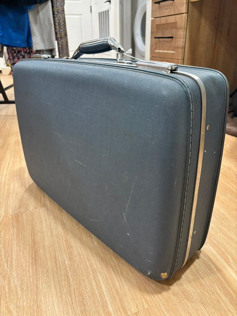 Vintage American Tourister “Tiara” blue suitcase