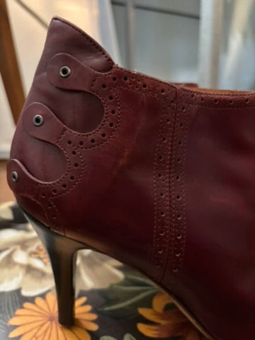 Giuseppe Zannoti Burgundy Leather Ankle Boots w/ Spiked Heels