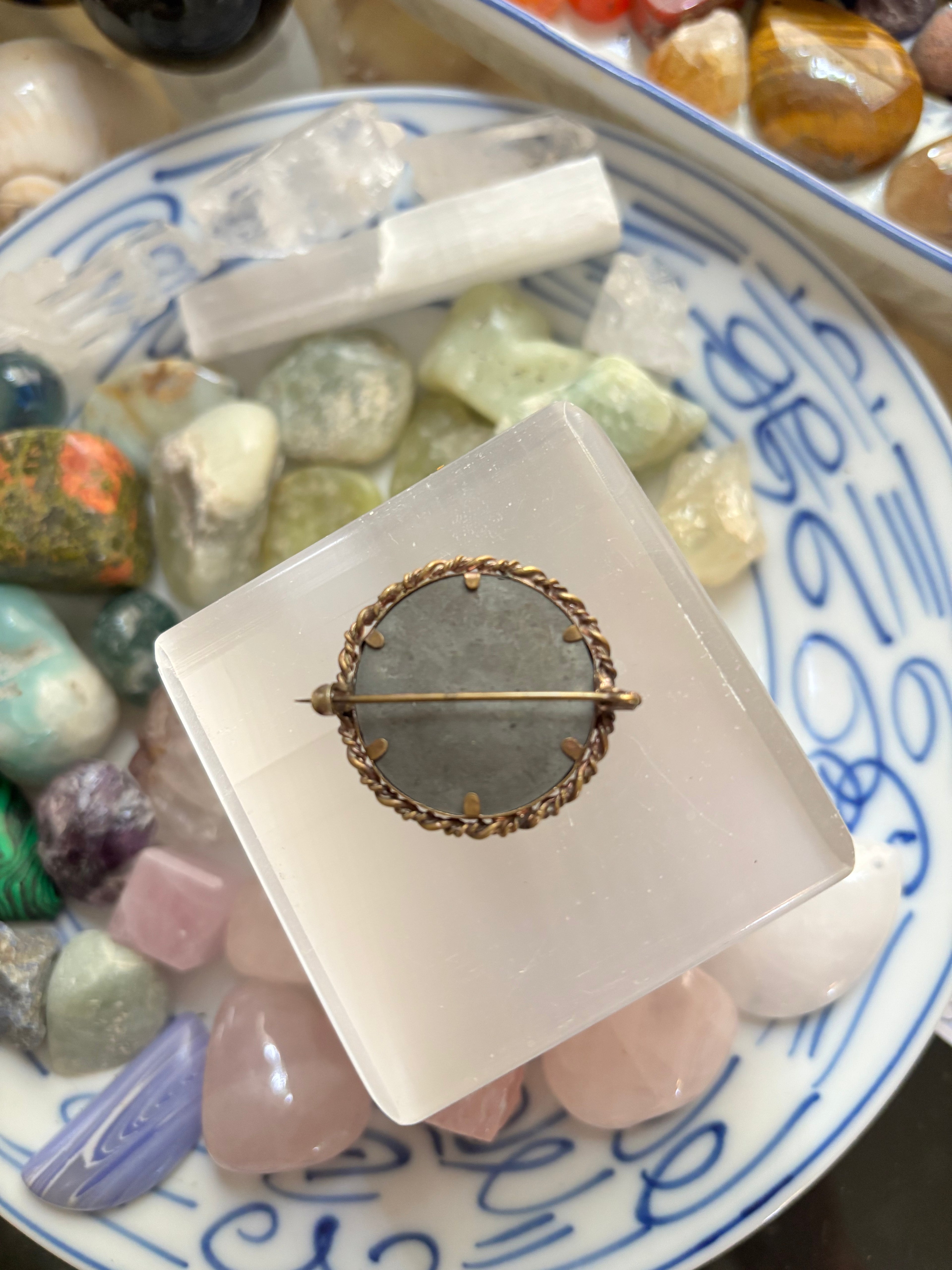 Elegant Victorian Brooch
