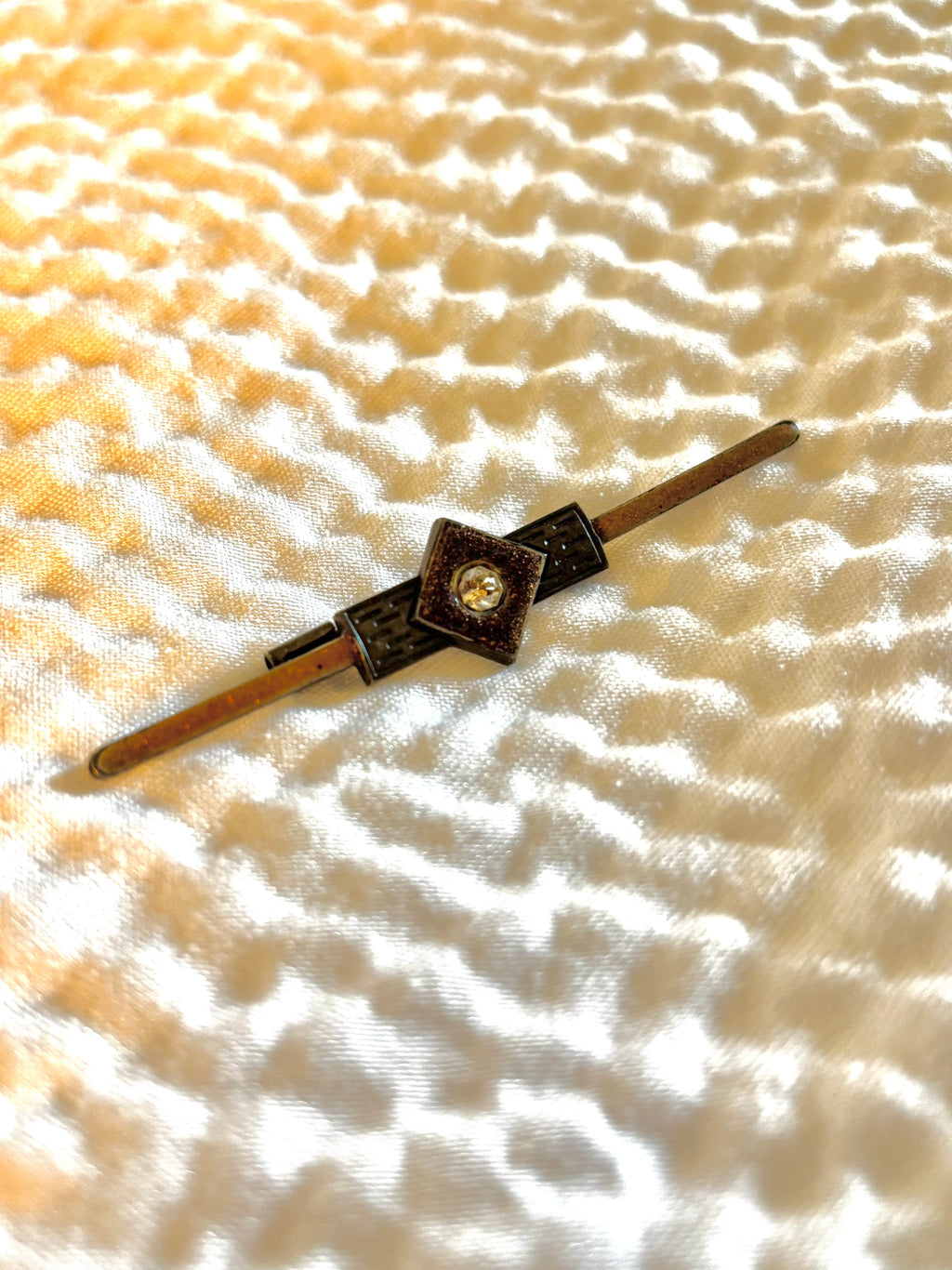 Genuine Art Deco Bar Brooch