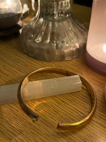 Antique 14K Gold Filled Hinged Bangle Bracelet