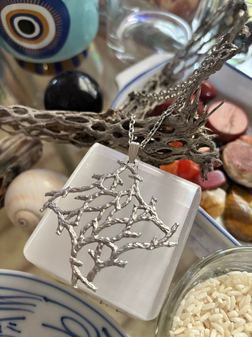 Magical Vintage Van Dell Pendant & Chain