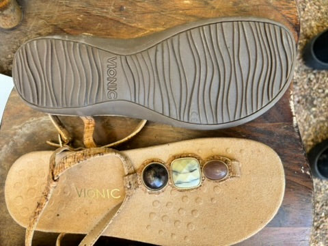 Voinic Sandals