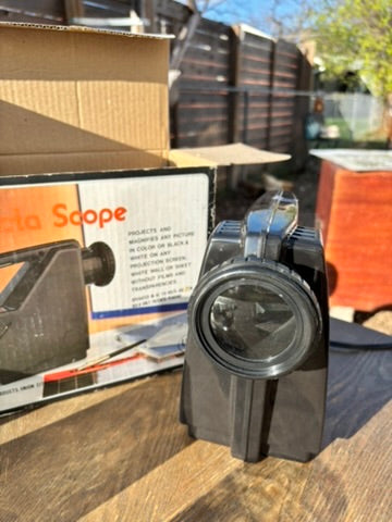 Projecta Scope PJ 768 Art and Drawing Projector